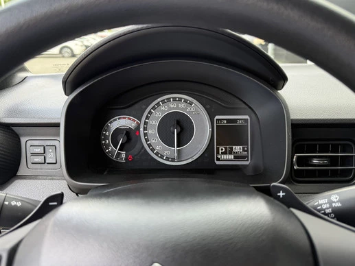 Suzuki Ignis - Afbeelding 10 van 20