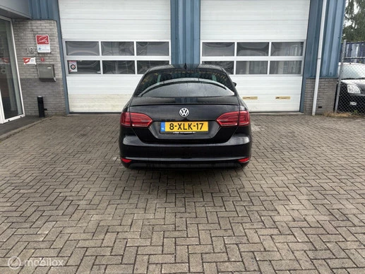 Volkswagen Jetta - Afbeelding 9 van 30