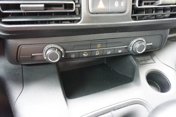 Opel Combo - Afbeelding 25 van 30