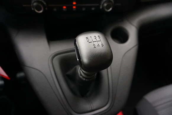 Opel Combo - Afbeelding 28 van 30
