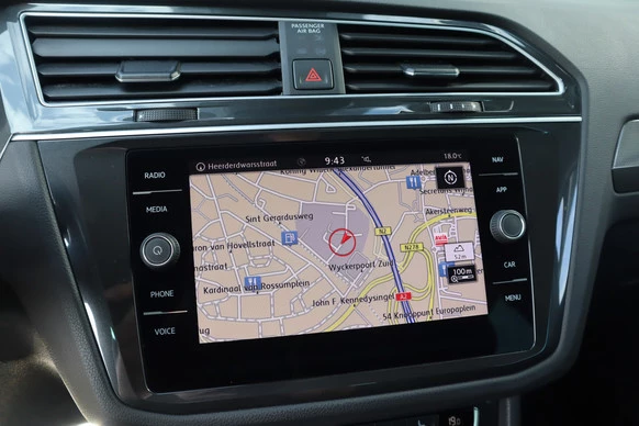 Volkswagen Tiguan - Afbeelding 9 van 30