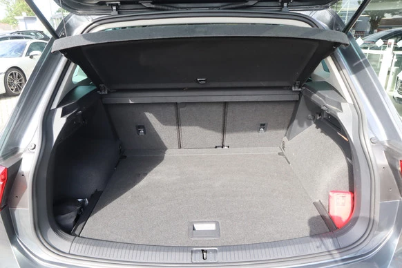 Volkswagen Tiguan - Afbeelding 28 van 30