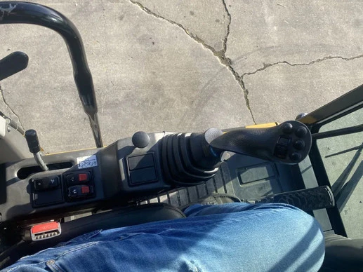 Caterpillar  - Afbeelding 12 van 28