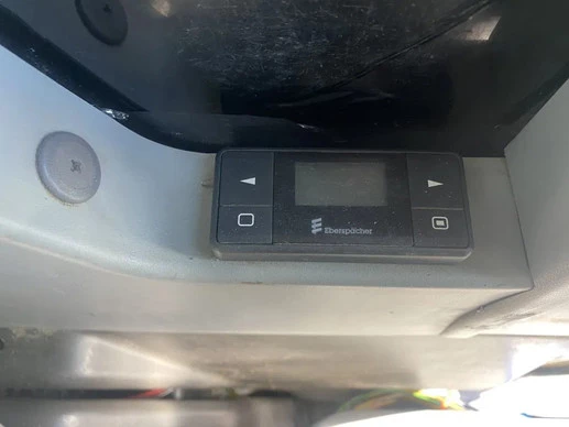 Caterpillar  - Afbeelding 14 van 28