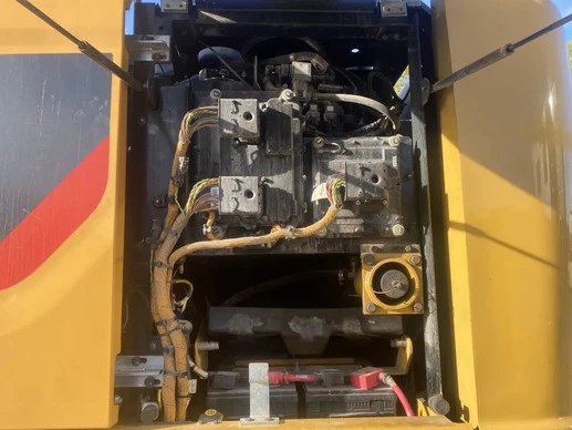 Caterpillar  - Afbeelding 24 van 28