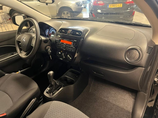 Mitsubishi Space Star - Afbeelding 11 van 18