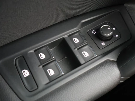 Volkswagen Tiguan - Afbeelding 27 van 30