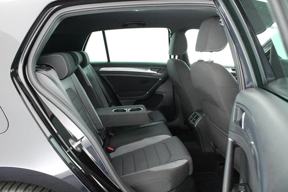 Volkswagen Golf - Afbeelding 10 van 30