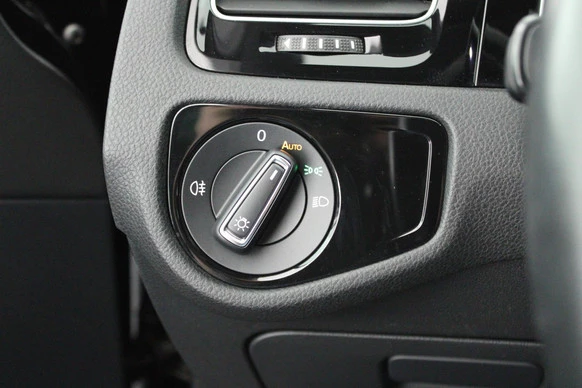 Volkswagen Golf - Afbeelding 19 van 30