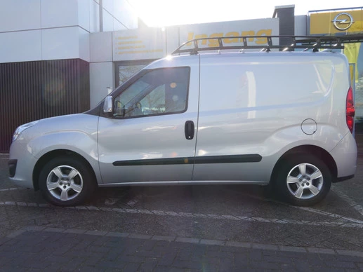 Opel Combo - Afbeelding 2 van 24