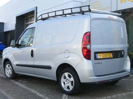 Opel Combo - Afbeelding 3 van 24
