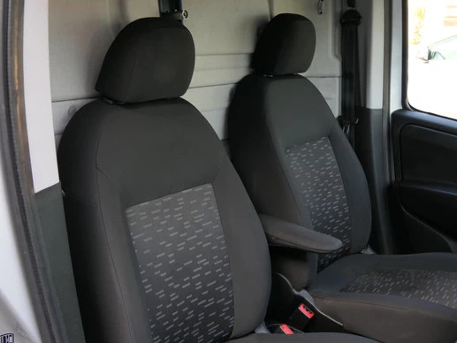 Opel Combo - Afbeelding 16 van 24