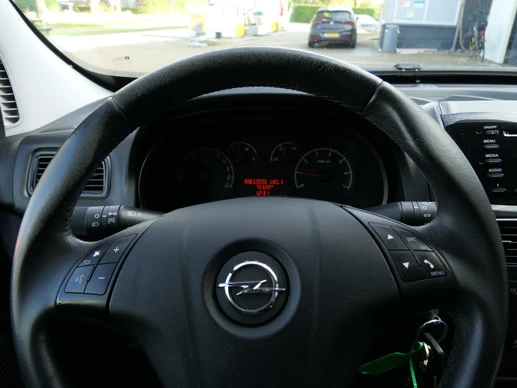 Opel Combo - Afbeelding 23 van 24