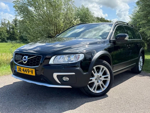 Volvo XC70 - Afbeelding 1 van 30
