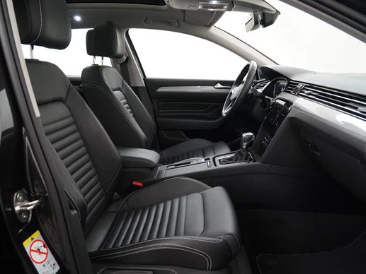 Volkswagen Passat - Afbeelding 3 van 30