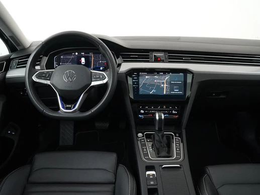Volkswagen Passat - Afbeelding 6 van 30