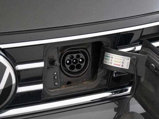 Volkswagen Passat - Afbeelding 25 van 30