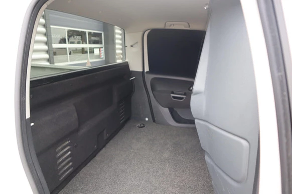 Volkswagen Amarok - Afbeelding 13 van 25