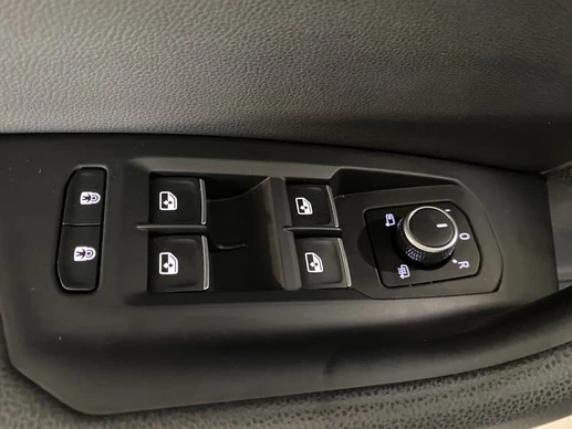 Volkswagen Touareg - Afbeelding 17 van 30
