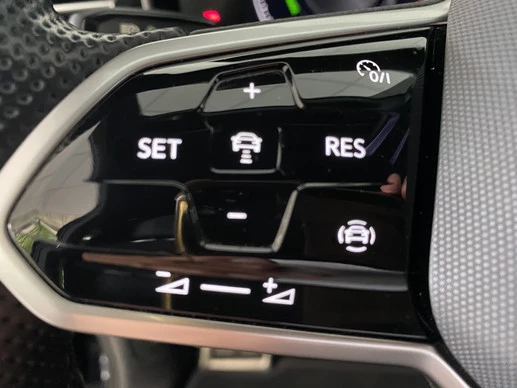 Volkswagen Touareg - Afbeelding 25 van 30