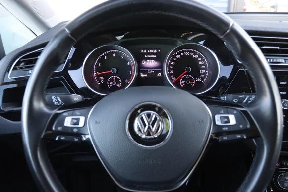 Volkswagen Touran - Afbeelding 18 van 30
