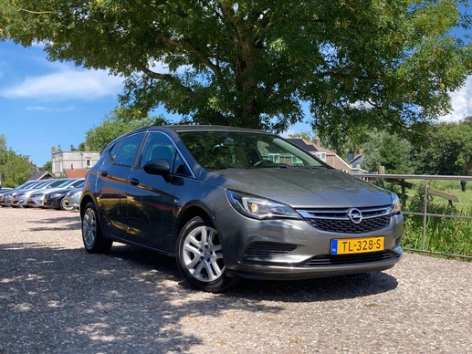 Opel Astra - Afbeelding 1 van 25