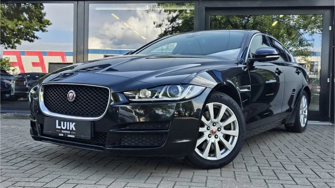 Jaguar XE - Afbeelding 1 van 21