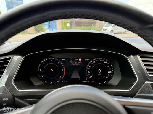 Volkswagen Tiguan - Afbeelding 14 van 27