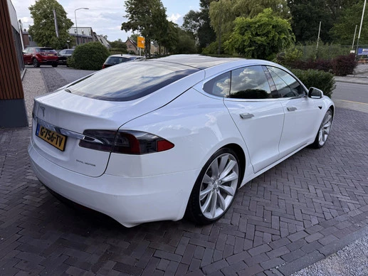 Tesla Model S - Afbeelding 7 van 30