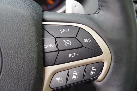 Jeep Grand Cherokee - Afbeelding 9 van 30