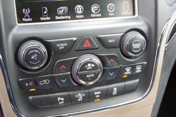 Jeep Grand Cherokee - Afbeelding 14 van 30