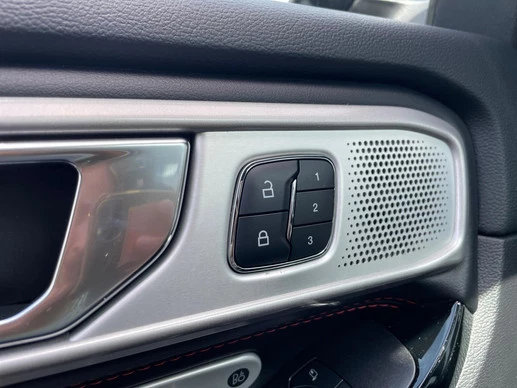 Ford Explorer - Afbeelding 16 van 30