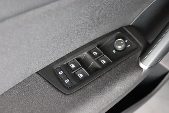 Volkswagen Touran - Afbeelding 8 van 30