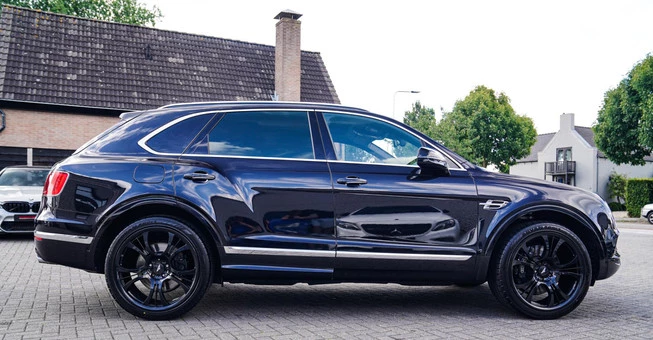 Bentley Bentayga - Afbeelding 19 van 30