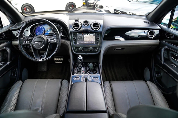 Bentley Bentayga - Afbeelding 23 van 30