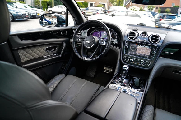 Bentley Bentayga - Afbeelding 25 van 30