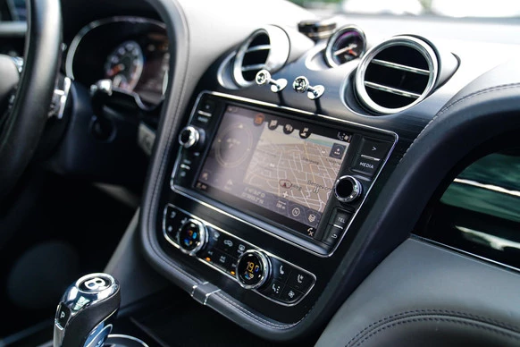 Bentley Bentayga - Afbeelding 29 van 30