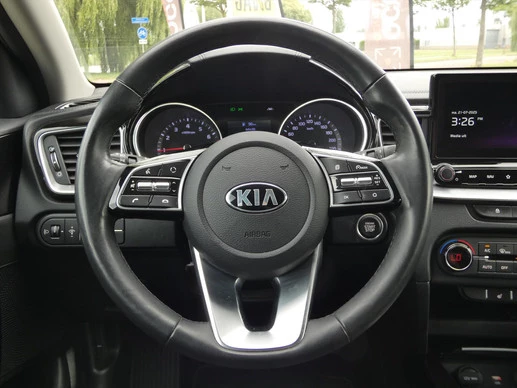 Kia Ceed - Afbeelding 17 van 30