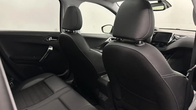 Peugeot 2008 - Afbeelding 15 van 30