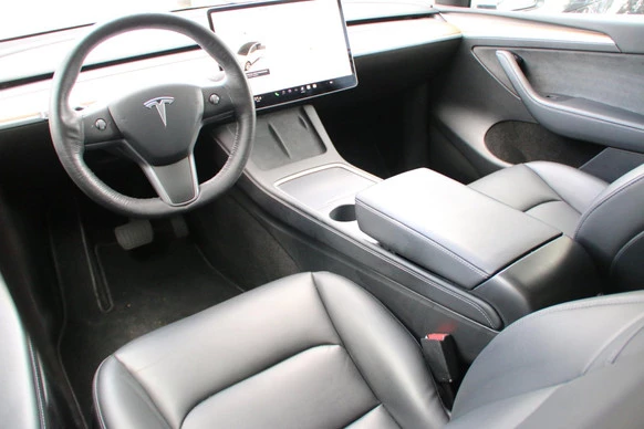 Tesla Model Y - Afbeelding 8 van 19