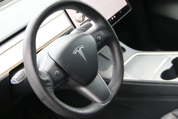 Tesla Model Y - Afbeelding 14 van 19