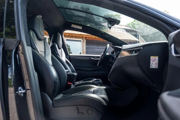 Tesla Model X - Afbeelding 28 van 30