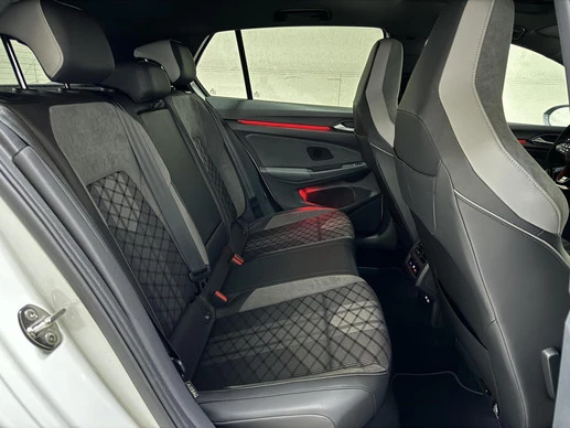 Volkswagen Golf - Afbeelding 24 van 30