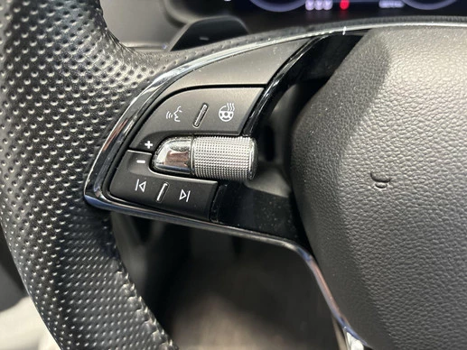 Škoda Karoq - Afbeelding 14 van 15