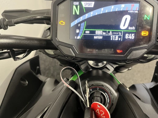 Kawasaki Z900 - Afbeelding 2 van 20
