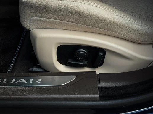Jaguar XF - Afbeelding 25 van 30