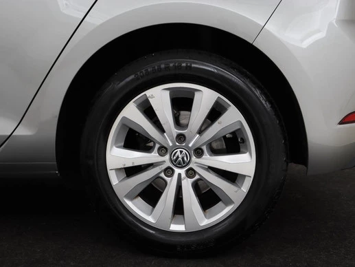 Volkswagen Golf - Afbeelding 27 van 30