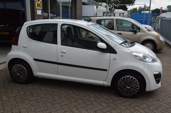 Peugeot 107 - Afbeelding 11 van 30