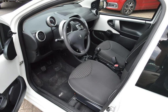 Peugeot 107 - Afbeelding 22 van 30