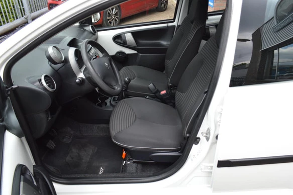Peugeot 107 - Afbeelding 23 van 30